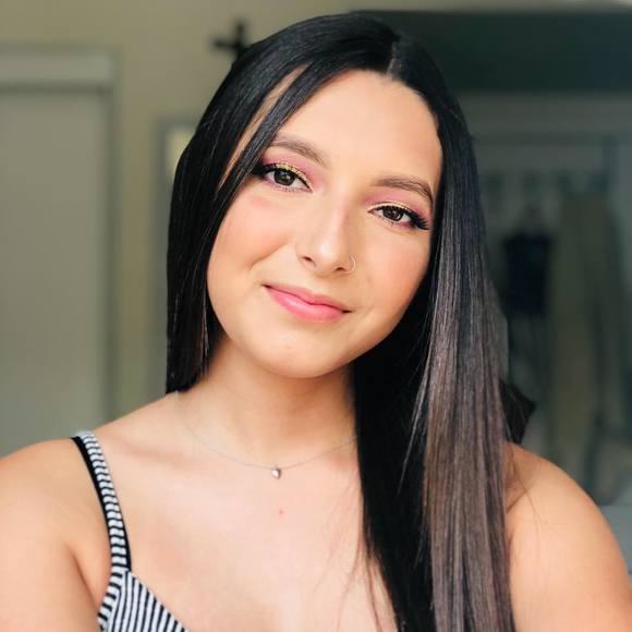 Meet your Posher, Gisel - Picture 1 of 1